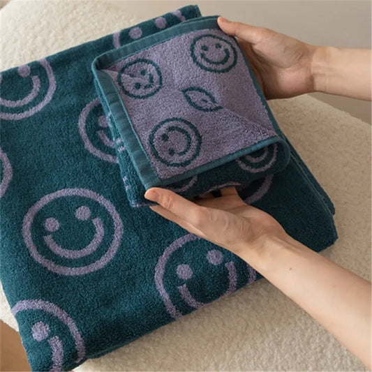 Retro Smiling Bath & Face Towel Towels bath towel Bedding and towels best drying bath towel cotton towels Home towels