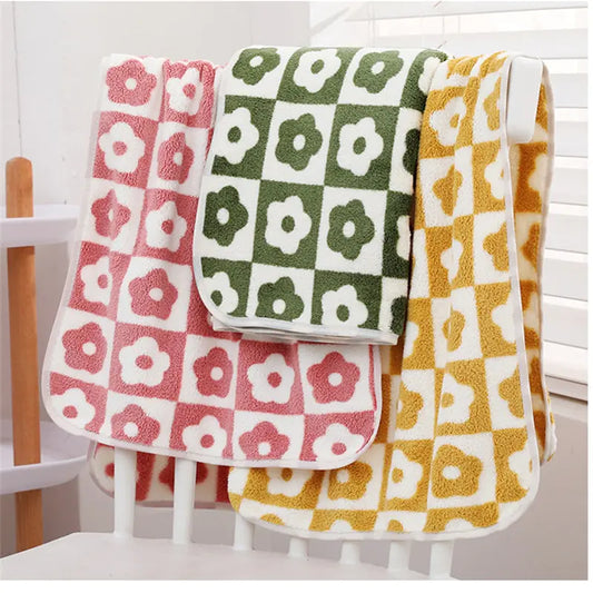 Cute Plaid Flowers Microfiber Towel Bath Towel Soft Face Towels Towels bath towel Bedding and towels best drying bath towel cotton towels Home towels